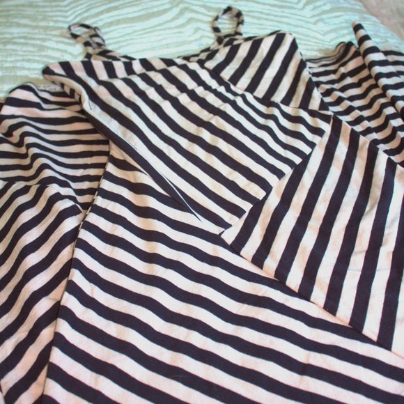 Bundle⚡️2/$25 Monteau Maxi Dress W/ Adjustable Straps - Picture 2 of 9